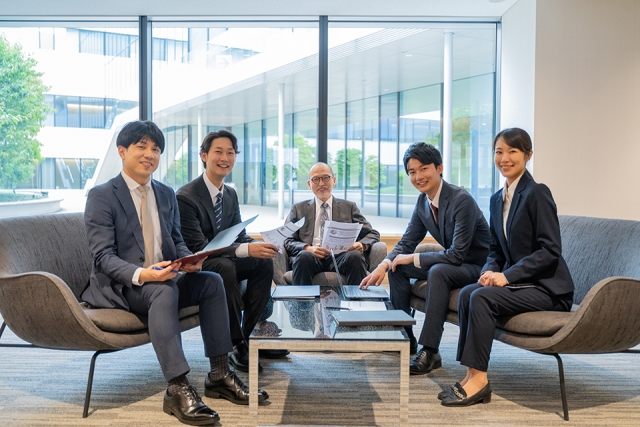 副業で社員は収入とキャリアアップ、企業にも意外なメリット