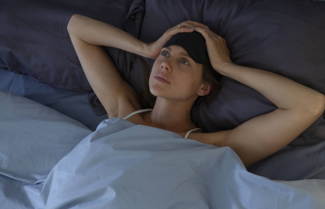 イライラ、不安、疲れているのに眠れない…不眠に効く漢方と生活習慣の整え方